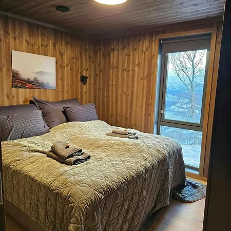 Mountain With Panoramic Views And Sauna