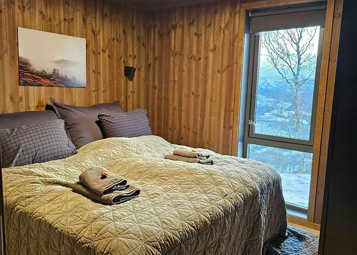 Mountain Cabin With Panoramic Views And Sauna