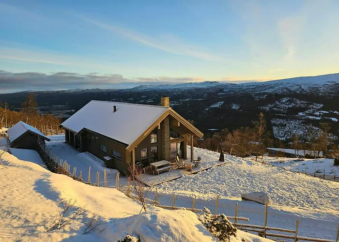 Mountain Cabin With Panoramic Views And Sauna
